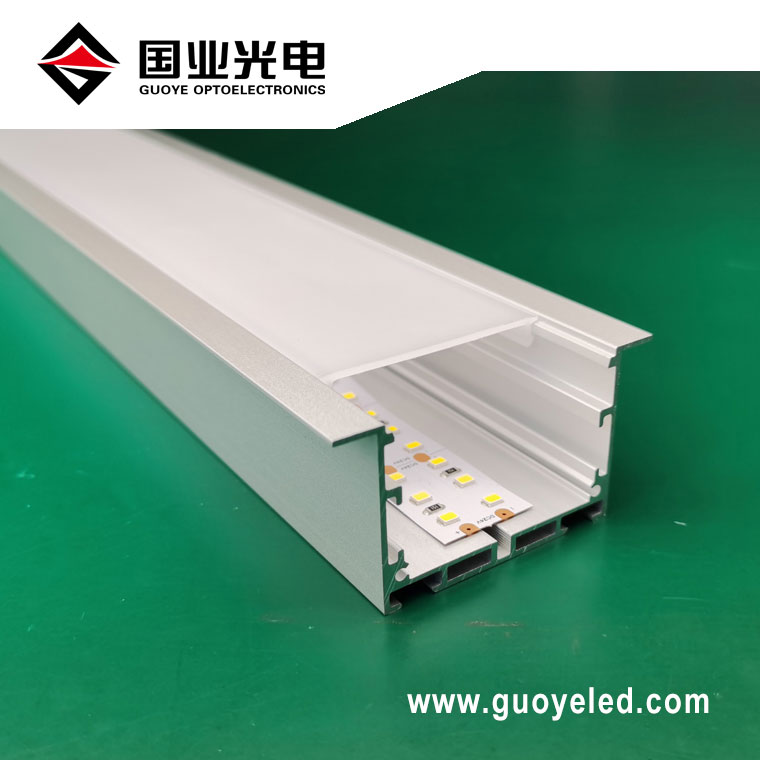 Oświetlenie LED z aluminiowym kanałem